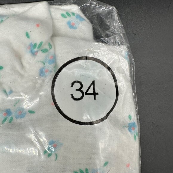 Vintage Flannel Nightgown Favorites Blue White 1980s Hong Kong Floral Small - Picture 4 of 8
